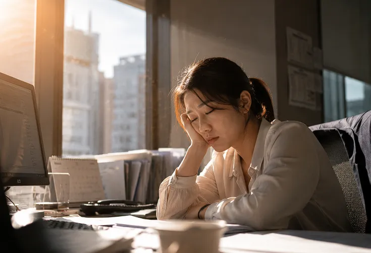 사무실에서 휴식
